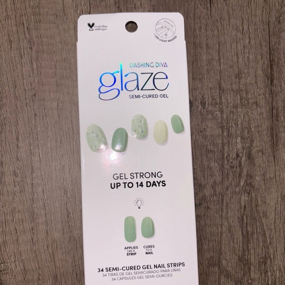 Glaze Semi-Cured Gel Nail Strips - Green - Picture 1 of 1